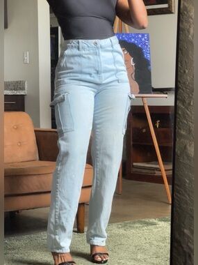 Boohoo Straight Leg Cargo Pocket Jeans Light Wash Bleach Effect, US 8